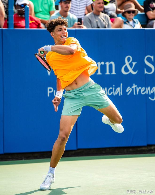 死角进攻武 死角进攻武